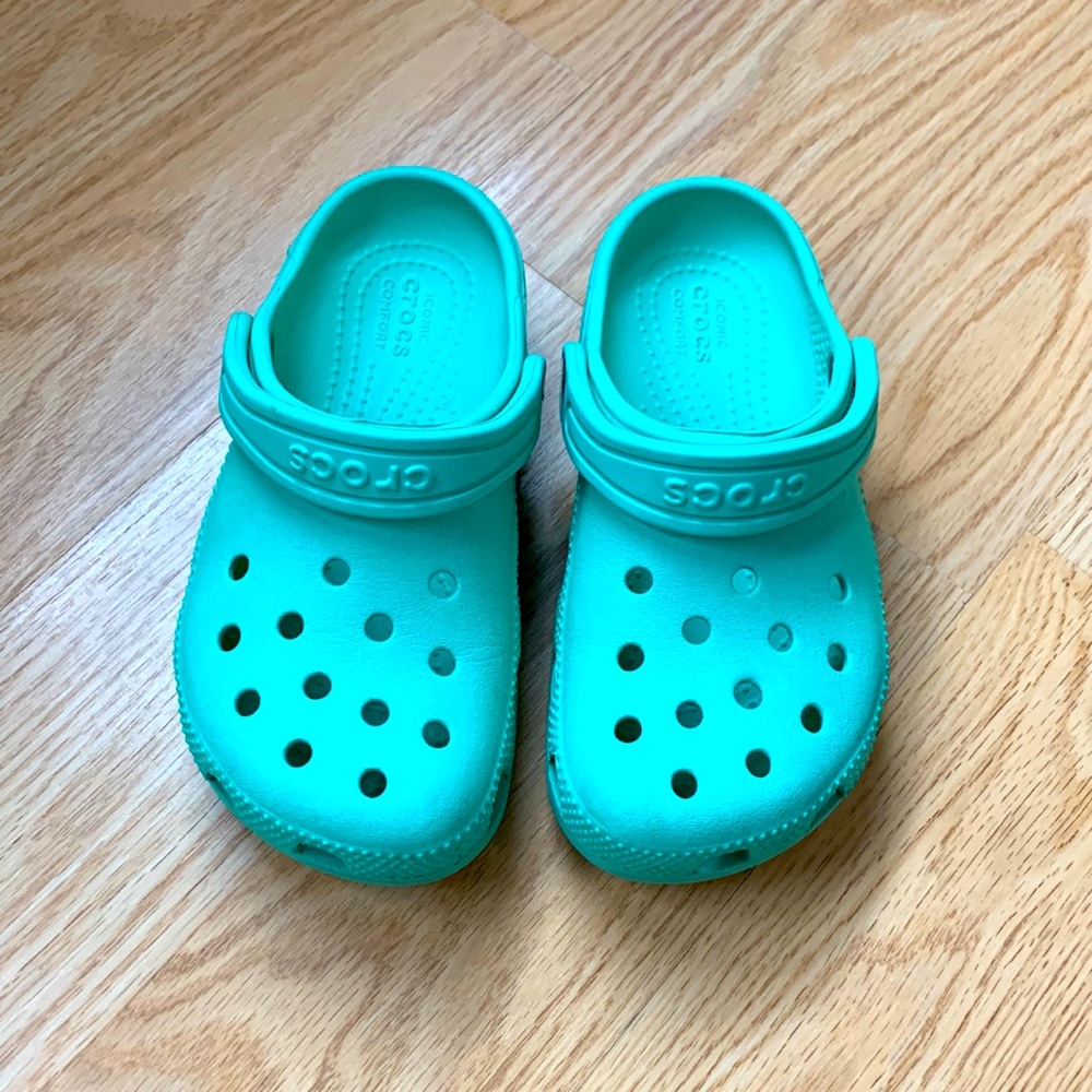 Kids Crocs - Size 11